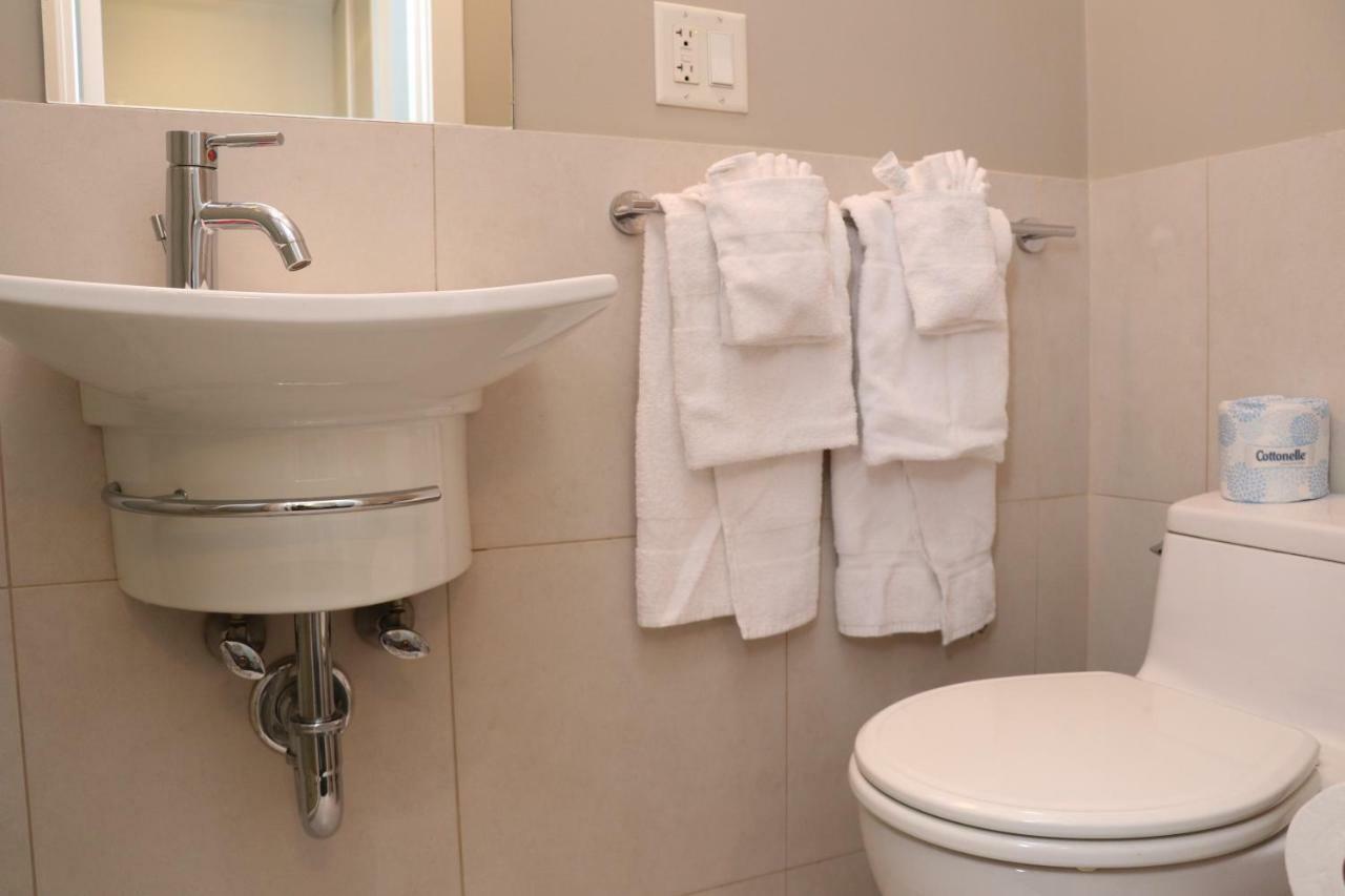 Cozy & Stylish Newbury Street Studio, #9 Бостон Экстерьер фото